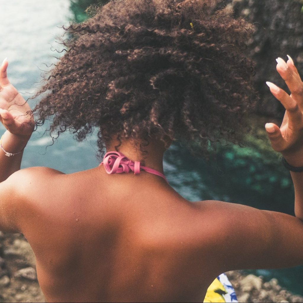 conseil-entretien-soins-cheveux-crepu-afro-coiffure-a-domicile