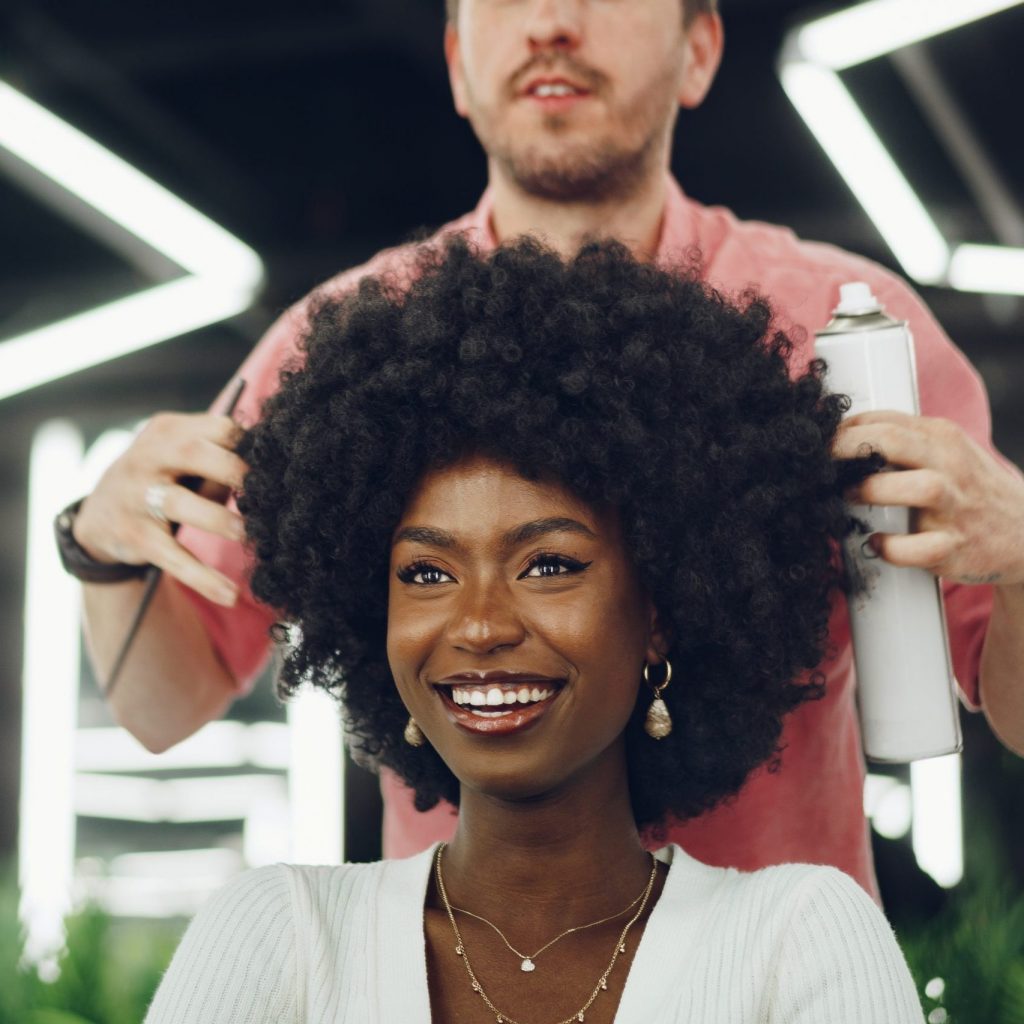 coupe-courte-afro-coiffure-a-domicile