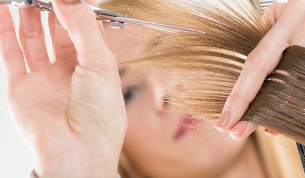 coupe-de-cheveux-coiffure-a-domicile